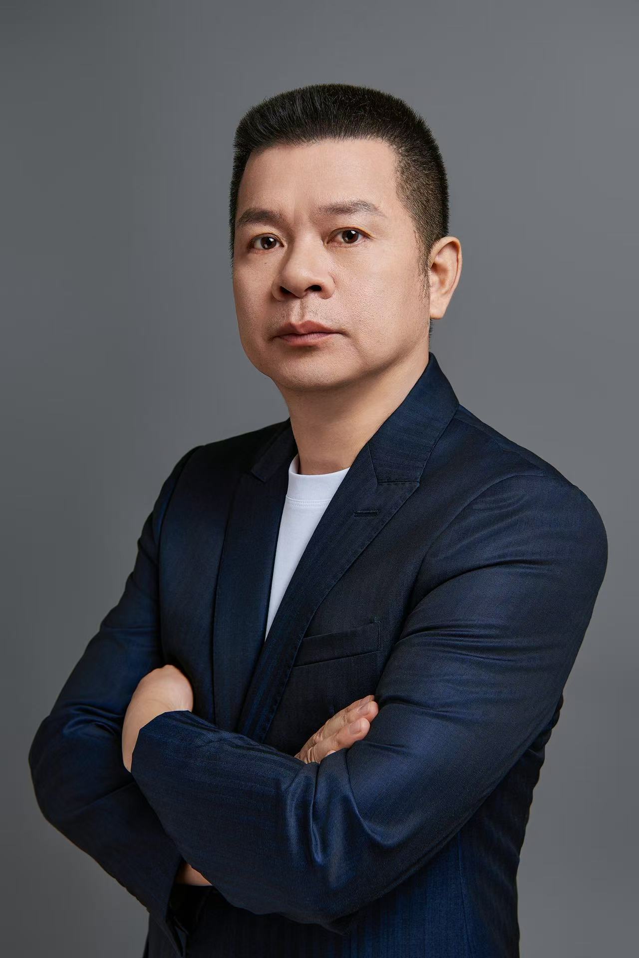 德技优品门窗董事长雷少甲士物简介